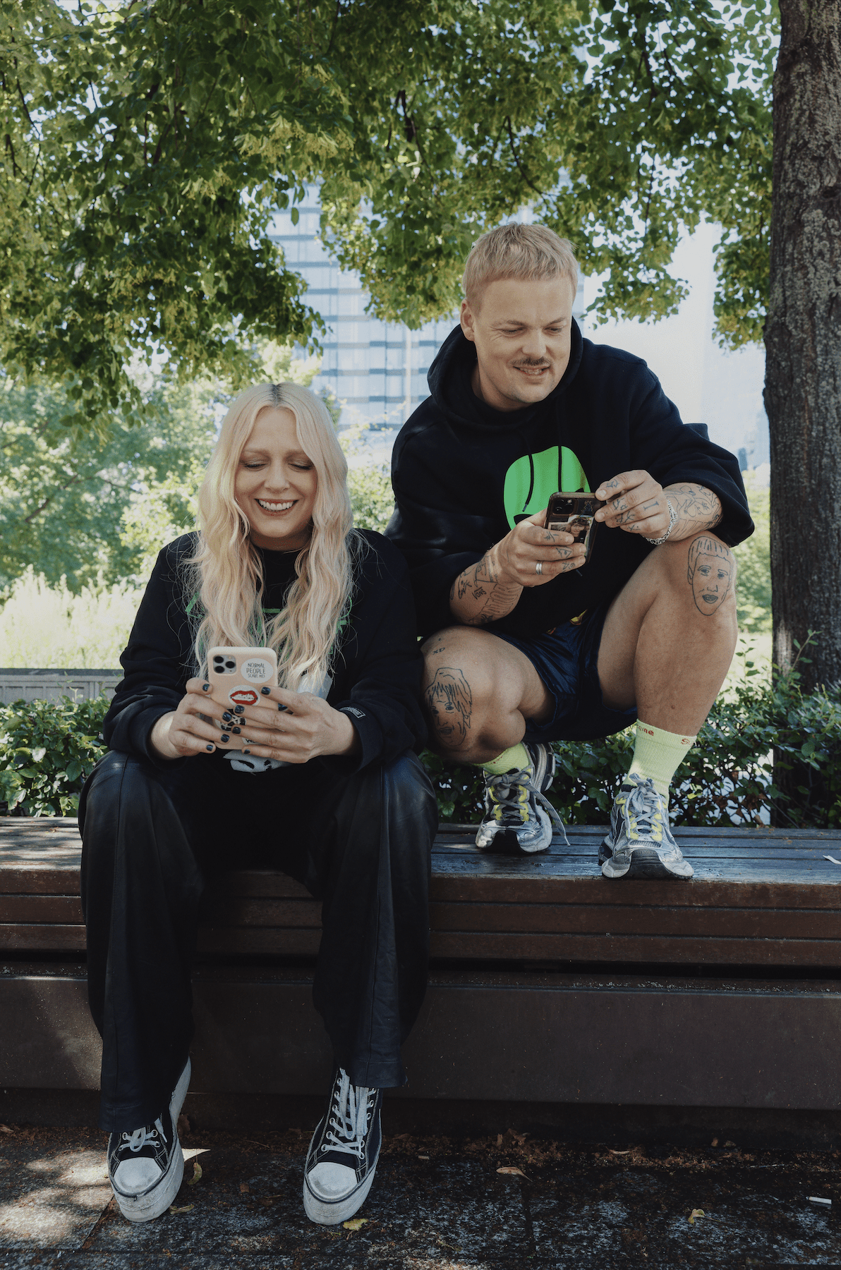 „Leżę w pościeli i myślę o śmierci”. Nosowska i Król w nowym kawałku [WIDEO]