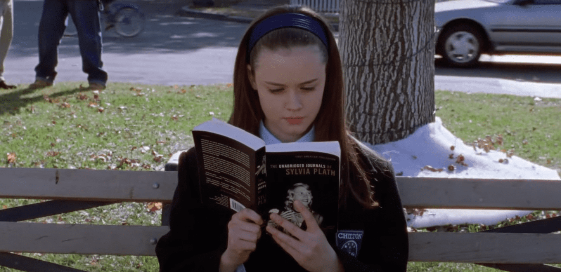 Seks z księdzem czy romans z własnym wujkiem. Co czyta polska młodzież?