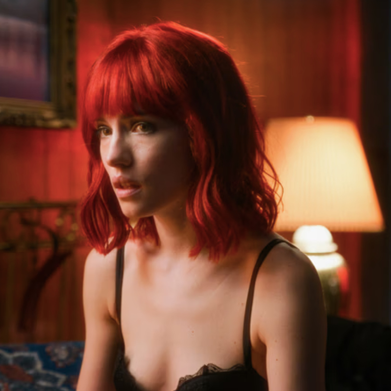 Mężczyzna goni kobietę. Ten sprytny thriller serwuje najlepszy plot twist roku [RECENZJA]