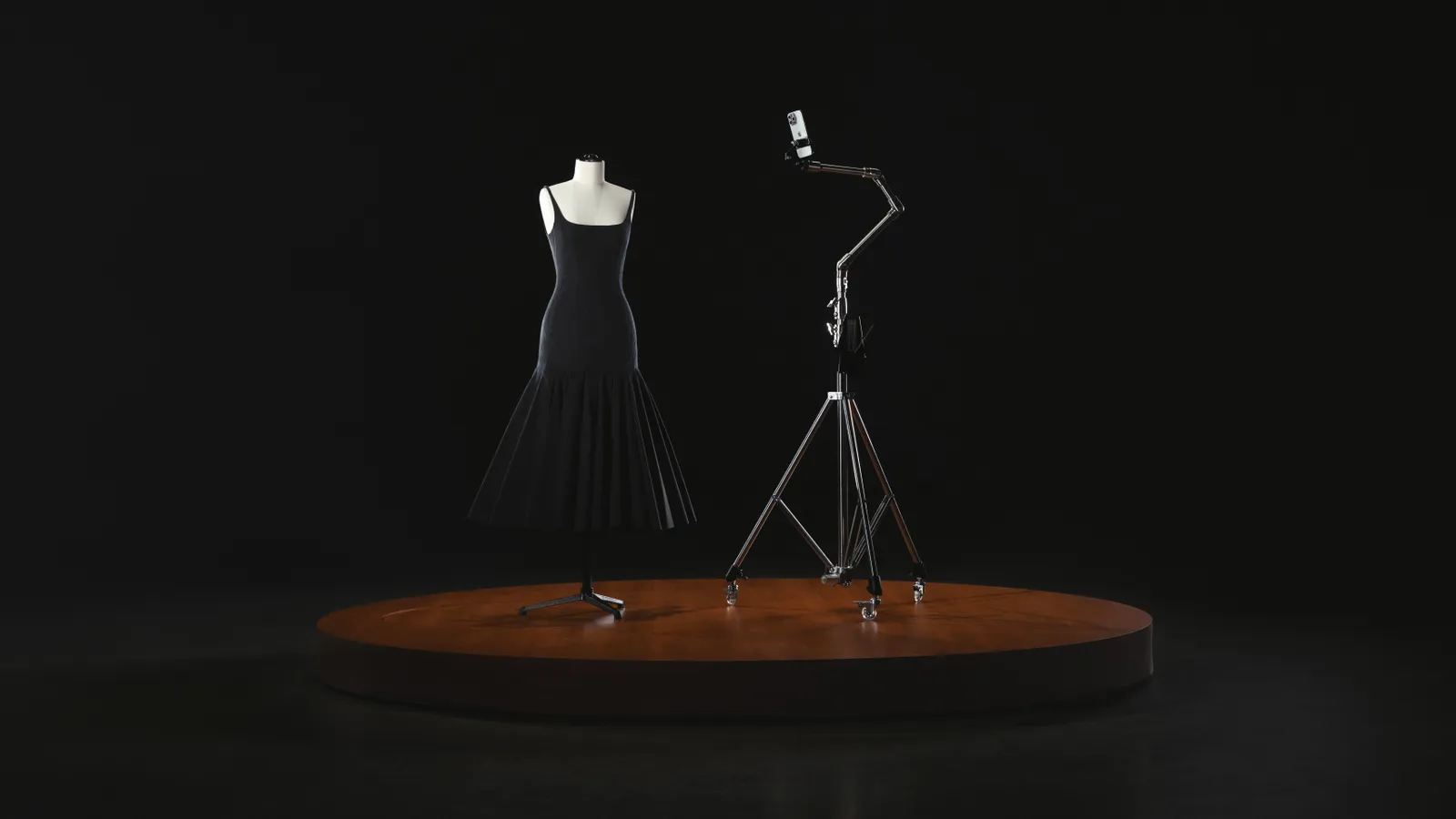 Jacquemus na Paris Fashion Week – relacja z pokazu nakręcona przy użyciu iPhone’a