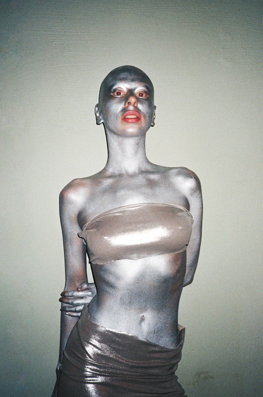 „Oczy moje zwodzą pszczoły” – fantastyczna, przekrojowa wystawa polskiej fotografii w U–jazdowskim