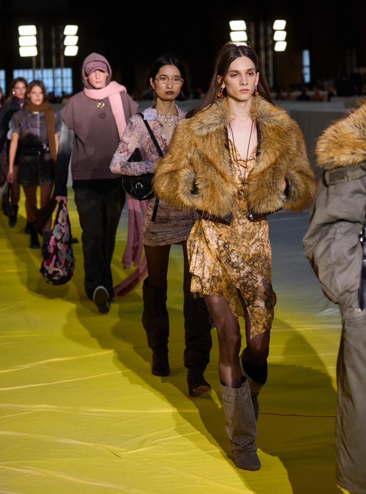 Desigual Studio AW 2024/2025. Inspirująca zmiana na barcelońskim wybiegu [RELACJA]