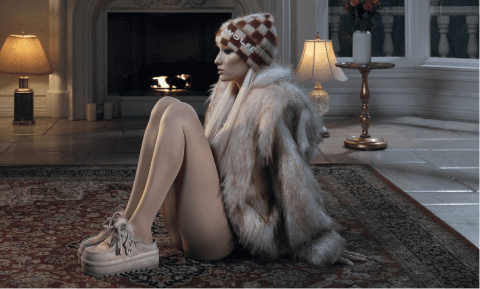 Buty gwiazd na jesień. Odważna kolekcja Naked Wolfe FW 2025