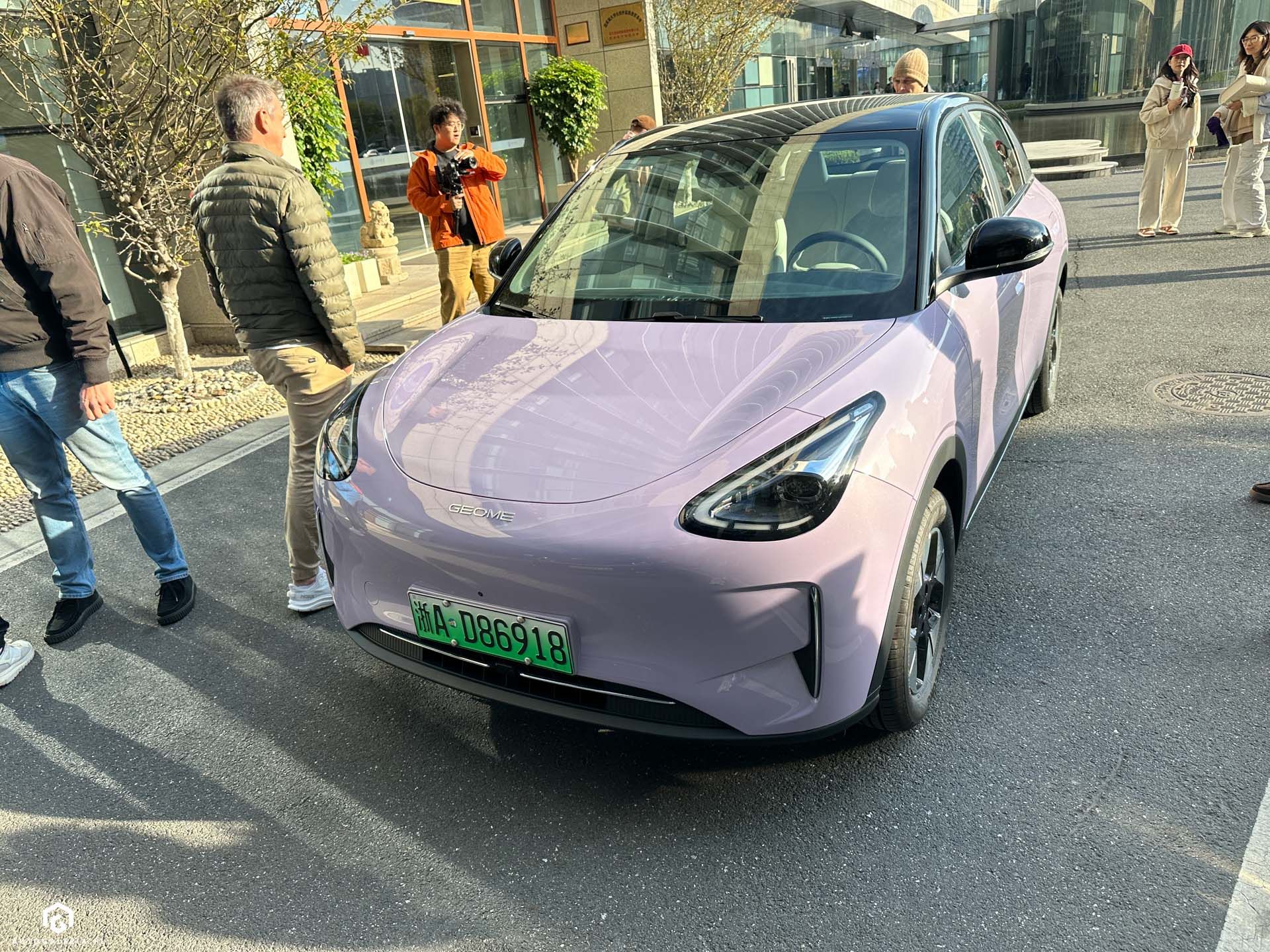 Geely otwiera drzwi do przyszłości: polscy dziennikarze w chińskich centrach technologicznych