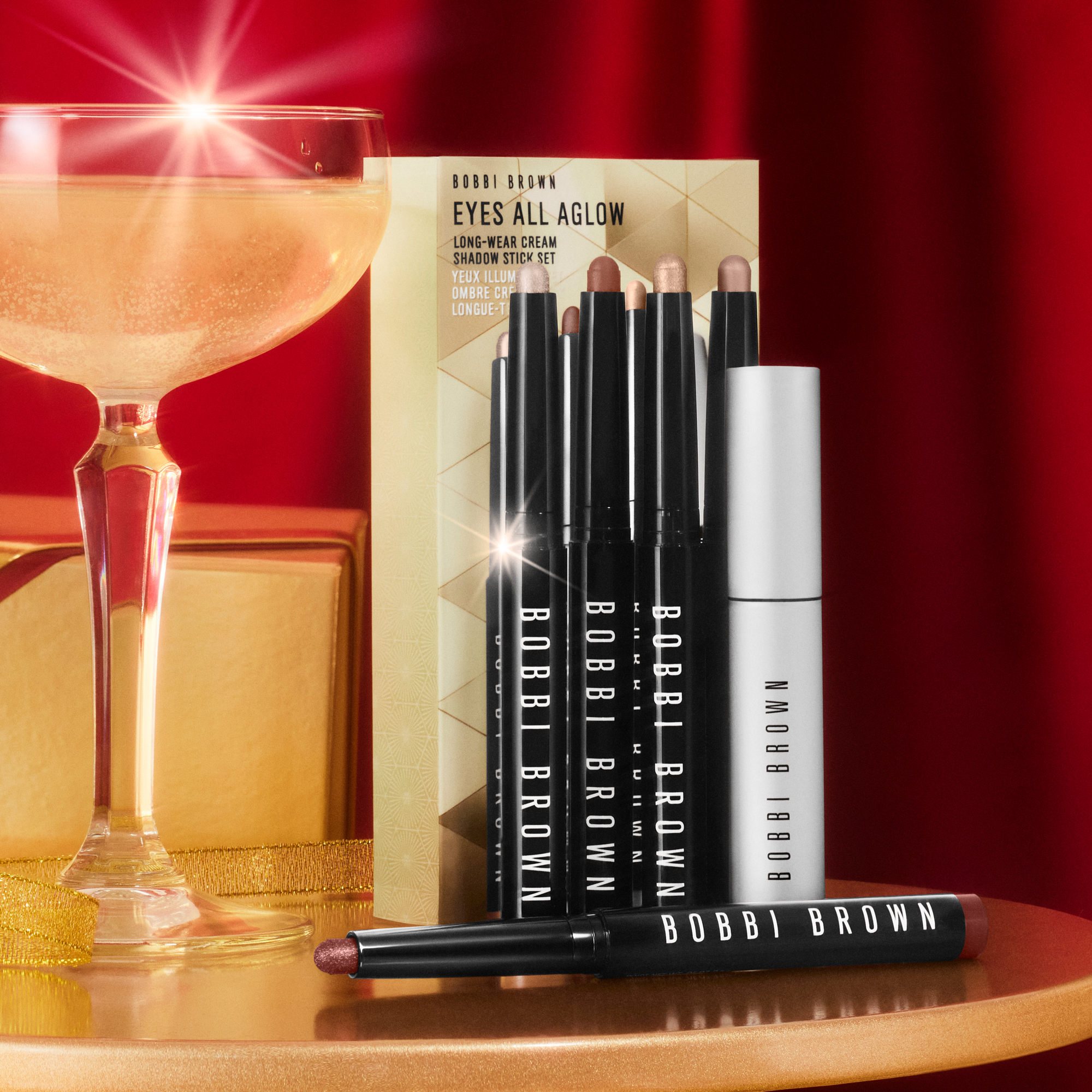 Golden glamour od Bobbi Brown