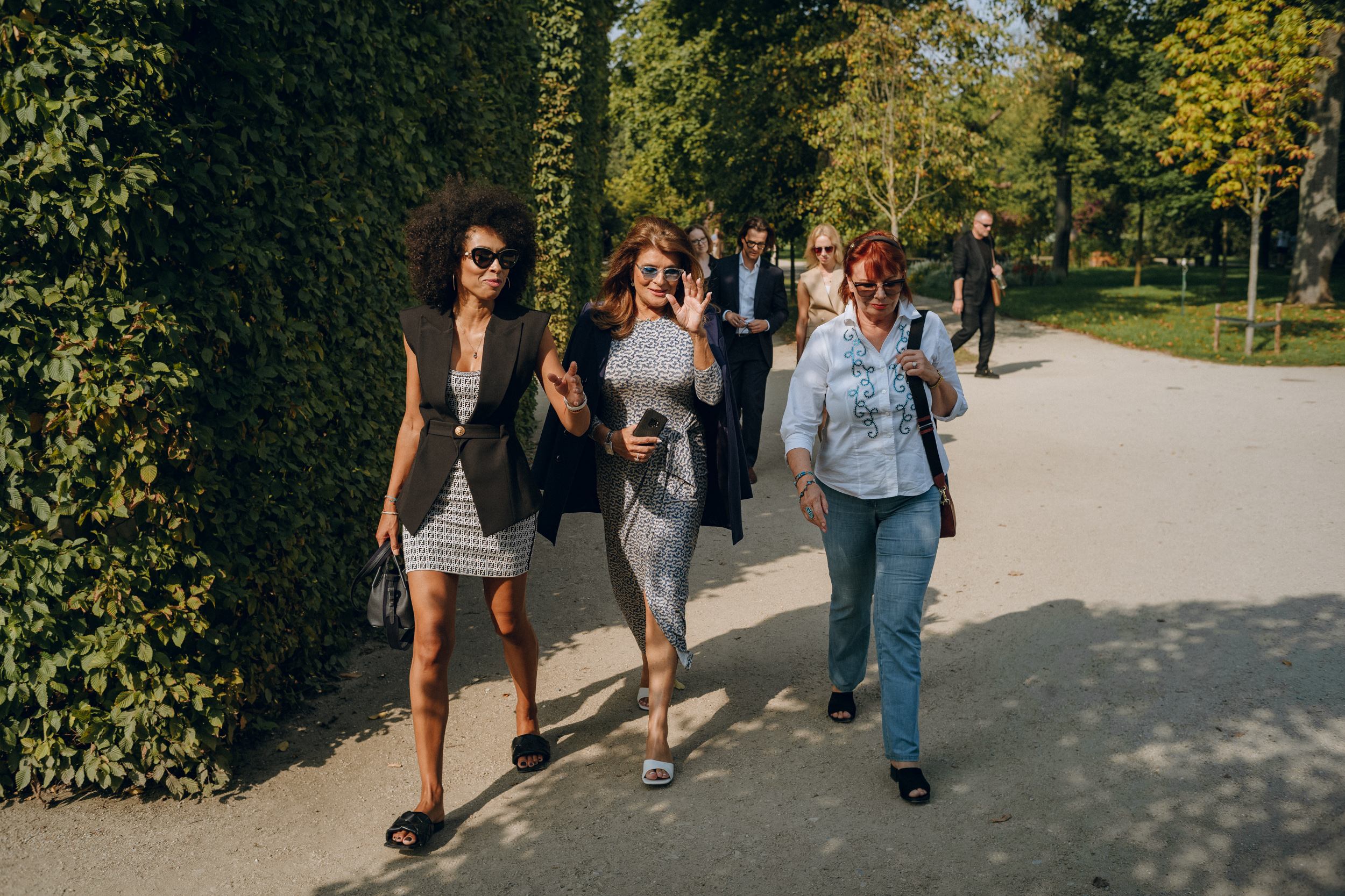 Hiszpańska królowa Reina Mariana wita gości w Ogrodzie Muzeum Pałacu w Wilanowie